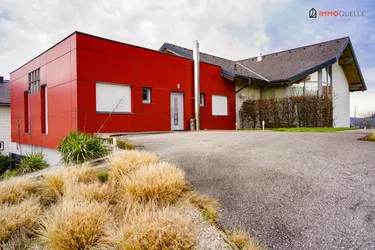 Zwei Welten unter einem Dach - Vielseitiges Anwesen mit Wohnhaus, Gastgewerbe und großem Grundstück