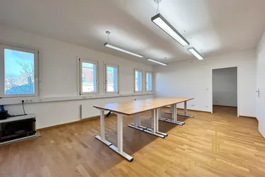 Tolles Büro im 3. Stock: Erstbezug nach Sanierung, Cat 7 Verkabelung, mit Bad