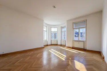 Repräsentative Bürofläche in historischer Villa an der Salzach