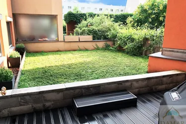 Traumhafte 4-Zimmer-Gartenwohnung in 1120 Wien mit Terrasse und Swimmingpool – Ideal zur U-Bahn!