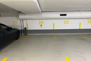 Jacquingasse - vollwertiger Garagenplatz unbefristet zu vermieten