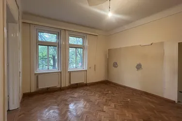 Belghofergasse - sanierungsbedürftiger 2 Zimmer Altbau zu vermieten