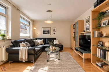 Lichtdurchflutete 3-Zimmer Wohnung mit Lift, Balkon &amp; Gemeinschaftsgarten