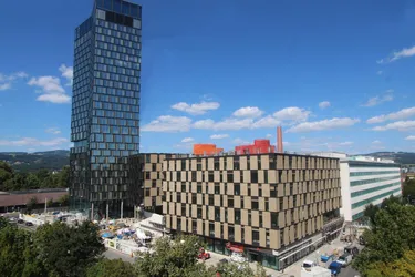BODNER Gruppe - Arbeiten mit Aussicht - Exklusive Büroflächen im QUADRILL Tower Linz!