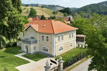 Repräsentatives Villenanwesen Osterhof mit rd. 308 m² in Graz-Andritz