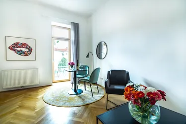 ZENTRAL &amp; VOLL MÖBLIERT - Deluxe Apartment mit Terrasse in Kremser Bestlage
