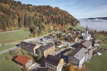 Gewerbe-/Büro-/Verkaufsfläche direkt im Zentrum 
