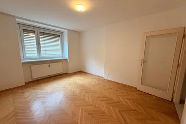 Wunderschöne Altbauwohnung im Herzen von Gries! 