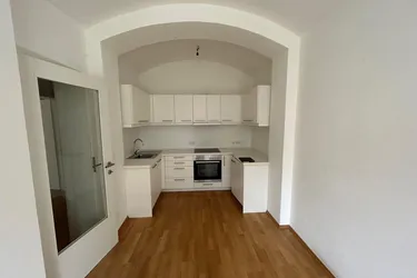 Wunderschöne Sanierte Wohnung Nähe Lendplatz zu vermieten!