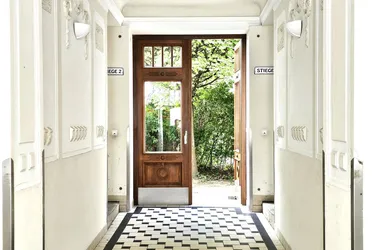 Kuschelnest in TOP-Altbau – Sonnig – Grün – Ruhig – generalsaniertes Haus – nahe zukünftiger U5!!
