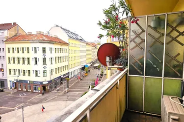 Südtirolerplatz - 2-Balkone gute Raumstruktur – uneinsehbar, sanierungsbedürftig!