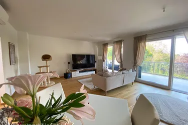 Exklusive Dachgeschosswohnung mit Terrasse in Top-Lage Groß-Enzersdorf samt 2 Tiefgaragenplätzen