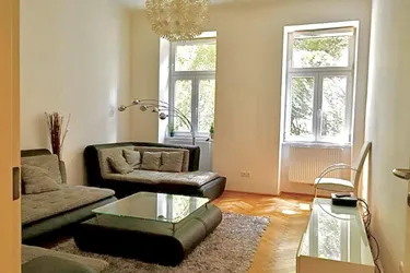 Charmanter Altbau im Stuwerviertel (WG-tauglich)