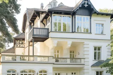 Villa im Park (+Baugrund- ca.800m² WNFL möglich)