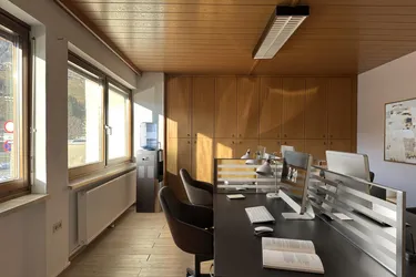 WORK BASE 65 - Gewerbefläche in Schwarzach zu mieten