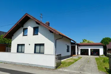 Zweigenerationenhaus in ruhiger Siedlungslage