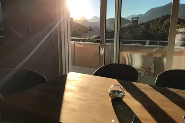 Expose Sonnige, hochwertig ausgestattete 3-Zimmer Wohnung mit Balkon