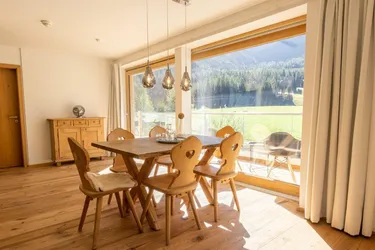 Expose Luxussuite: die perfekte Kapitalanlage in atemberaubender Berglage