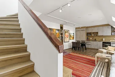 Über den Dächern von Wien: 2,5-Zimmer-Maisonette mit Sonnenterrasse, U1 Troststraße