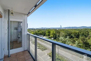 Am Donaupark: Helle 3-/4-Zimmer-Wohnung mit Fernblick, alles fußläufig erreichbar