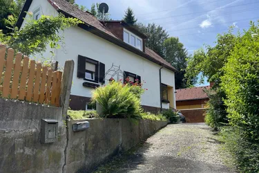 Charmantes Einfamilienhaus in einer ruhigen Siedlungsgasse in Zlatten !