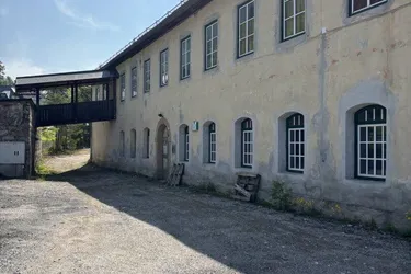 Wohn- und Gewerbeimmobilie mit Entwicklungspotenzial in Bad Bleiberg