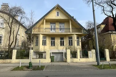 Expose Gründerzeit Villa / 6 Zimmer / Eigengarten / Balkon / Souterrainwohnung