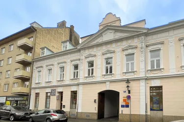 Ordination im Zentrum Badens - 12 EUR / m² - inkl. Parkplatz