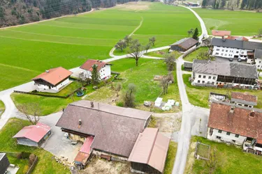 Expose Sonniges Grundstück mit 909 m² in ruhiger - ländlicher Panoramalage