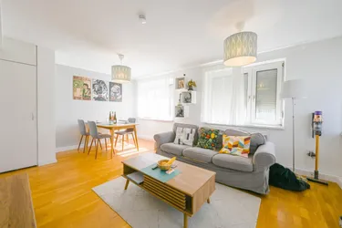 Sonnige 4-Zimmer-Dachgeschosswohnung mit Alpenblick in Rum
