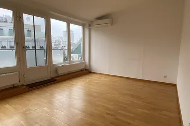 DG-Wohnung mit Terrasse