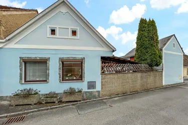 Expose Individueller Hof 10 Min. vor Oberwart. - Liebevoller Eigengarten und Rohdachboden mit Potential.