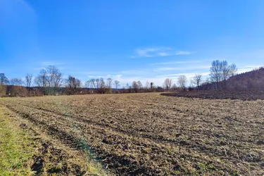 Ebenes Landwirtschaftliches Grundstück bei Söding. - Potential zur Vergrößerung mit + 2,1 ha.