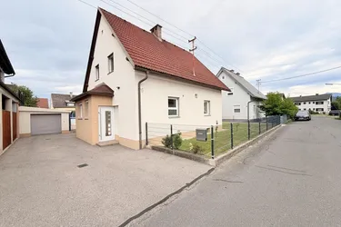 Modernisiertes Einfamilienhaus mit traumhaftem Garten in Klagenfurt-Welzenegg