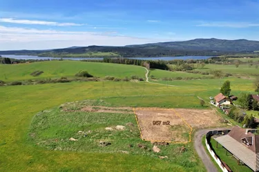 LIPNO REAL: Baugrundstück mit Panoramablick