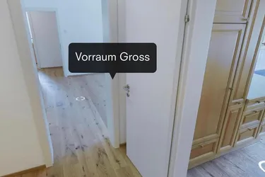Expose Helle, komplett sanierte 3-Zimmer Wohnung im Zentrum!