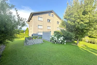 Bregenz: Langen: "Wohnhaus" Top 9 mit 8 Zimmer: ca. 200 m2 Wnfl. mit Garten ca. 376 m2 &amp; Terrasse ca. 54 m2 &amp; Balkon ca. 10 m2