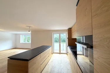 Tschagguns: 5-Zimmer-Maisonette-Wohnung ca. 141 m2 Wohnfläche mit Terrasse ca. 16 m2 und Balkon ca. 4,5 m2