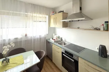 Feldkirch-Tisis: charmante 3,5-Zimmer-Wohnung mit ca. 74,75 m² mit kleinem Balkon 2,4 m2 - nähe LKH - grenznah zu FL/CH