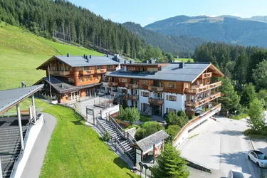Luxuriöses Zweitwohnsitz Apartment, Ski in und out, direkt im Kitzbüheler Alpen Skigebiet