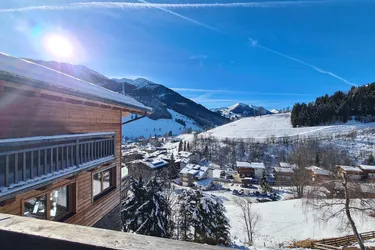  Touristische Investment Apartments, Ski in &amp; out, direkt an der Skipiste in Saalbach und Fieberbrunn. 