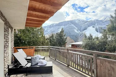 Exklusives Apartment für 4 Personen mit zwei Panoramaterrassen, Ski in und out im Zentrum von Saalbach 