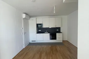 Erstbezug: Neu errichtete 2 Zimmer Dachgeschosswohnung mit Balkon
