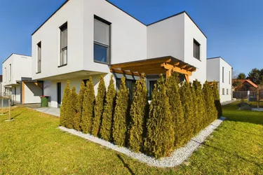 Lichtdurchflutetes Traumhaus in Wildon!! Moderne, innovative Bauweise, Garten und Doppelcarport!!