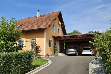 Gabersdorf! - Gepflegtes Einfamilienhaus mit Terrasse und Doppel-Carport in Siedlungslage!