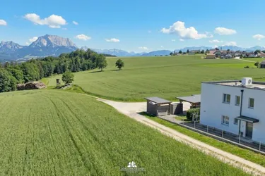 DEIN ZUHAUSE - Sommerfrische am Traunsee ganz nah? Neuwertige Gartenwohnung in Ruhelage mit Traunsteinblick