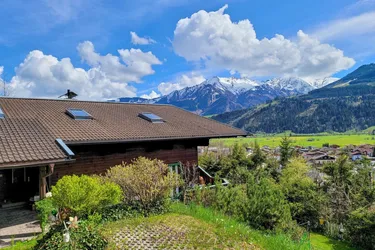 Sonniges Einfamilienhaus mit Bergblick