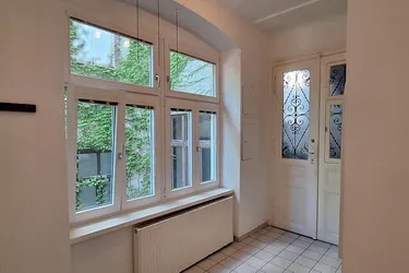 Urbanes Wohnen, Ruheoase 3 Zimmer Altbau 4.Stock ohne Lift