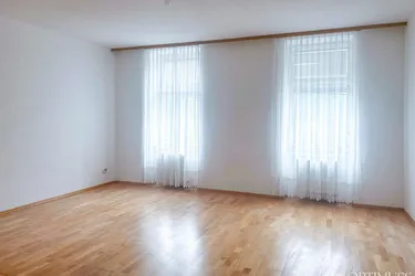 Charmante renovierungsbedürftige 3 Zimmer Wohnung mit dem Autostellplatz im Hof in attraktiver Lage des 10. Bezirk Wien!