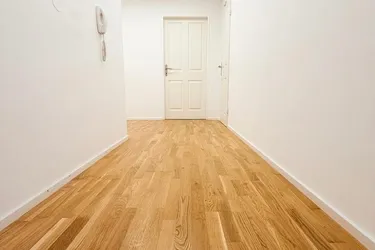 Saniertes 3-Zimmer-Wohnjuwel mit West-Loggia, Lift &amp; Premium-Ausstattung